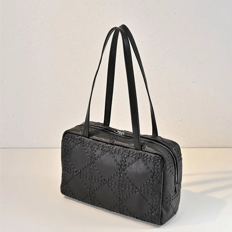 2025 autumn and winter new leather totem handmade bowling bag sheepskin shoulder bag high-quality sheepskin crossbody bag