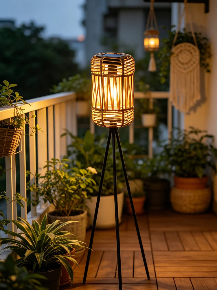 Handmade Rattan Solar-Powered Floor Lamp, No External Power Required, Suitable for Outdoor Patios, Garden Decoration, Trail Landscaping, and Holiday Atmosphere Setup