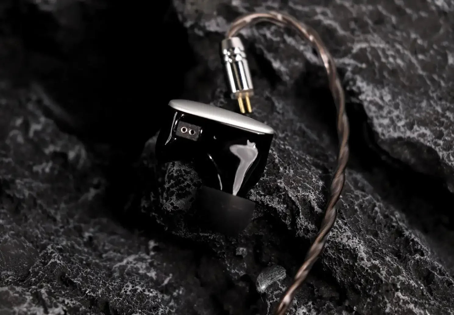 Kiwi Ears Quintet 4-Driver Hybrid Hi-Fi IEM by Tidesmit Tidesmit