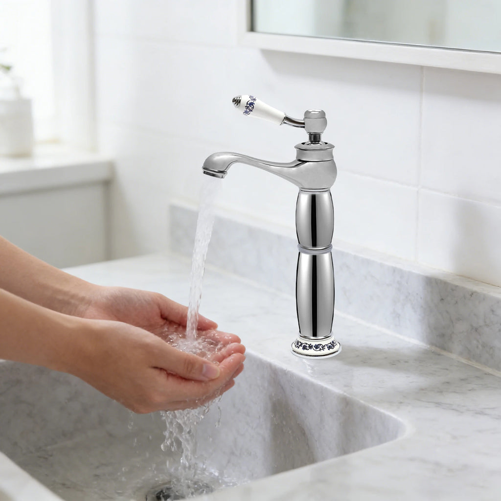 Solid Brass Silver Single-Handle Bathroom Faucet, Chrome-Plated Modern Deck Mount Basin Tap, 0.5-0.7MPa High-Pressure Cold/Hot Water Mixer