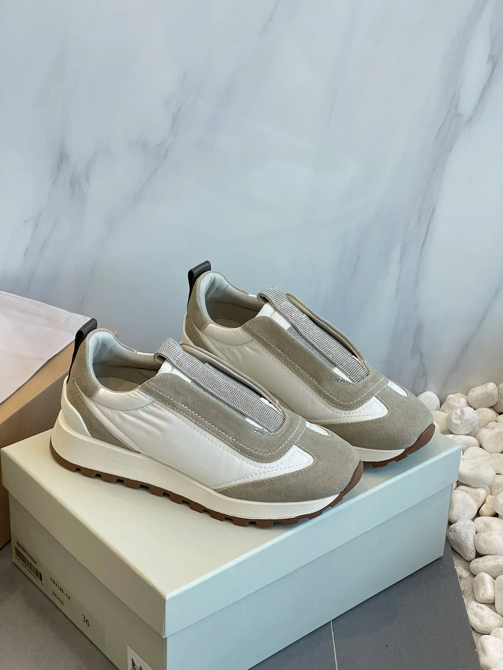Women's Vulcanized Shoes Leather Beaded Slip-On Sneakers