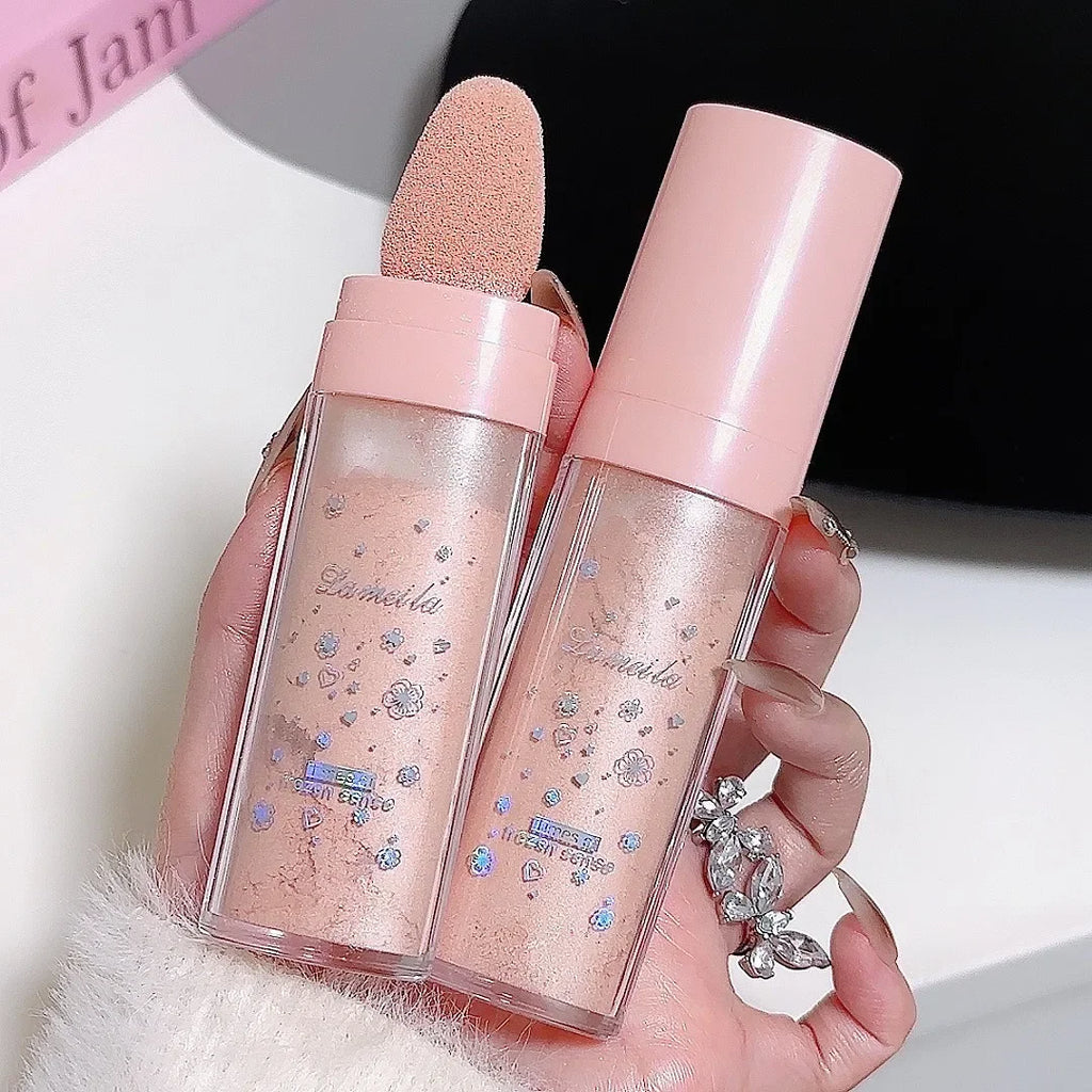 Tidesmit 3-color glitter powder highlighter for face and body makeup showing shimmer texture and contour shading