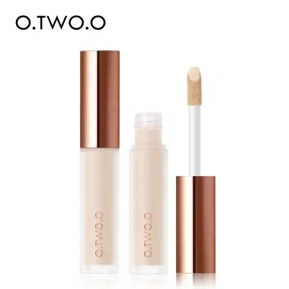 Tidesmit O.TWO.O full coverage waterproof liquid concealer texture close-up for dark circles face makeup