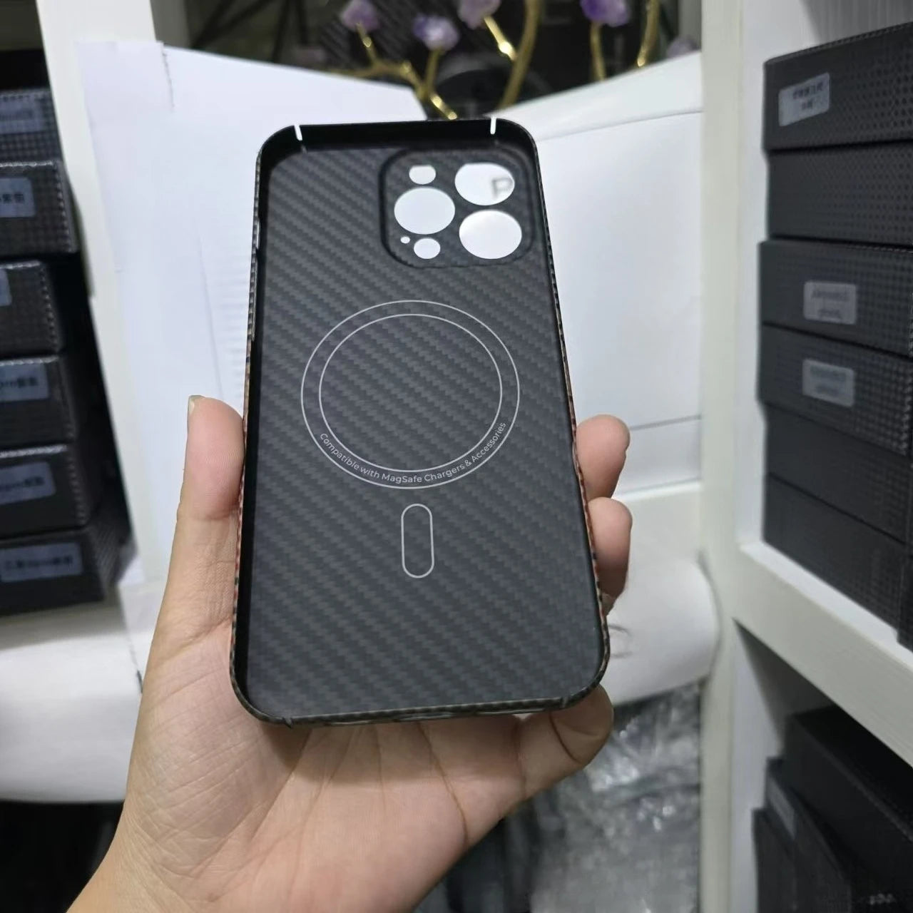 Kevlar Magnetic Phone Case for iPhone 15 and 16 Series | Slim Fit Tidesmit