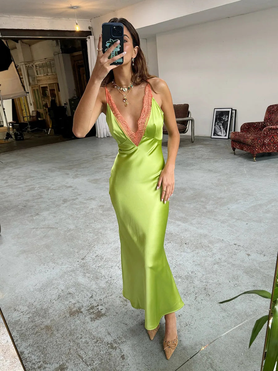 Tsiisd Contrast Lace V-Neck Camisole Long Dress Women's Sleeveless Slim Summer Beach Style Party Dress Female Halter Dress 2026
