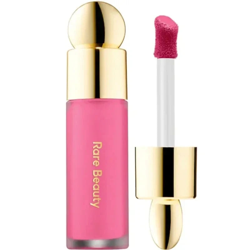 Tidesmit liquid highlighter bronzer contouring cream shimmer texture close-up for radiant face makeup application