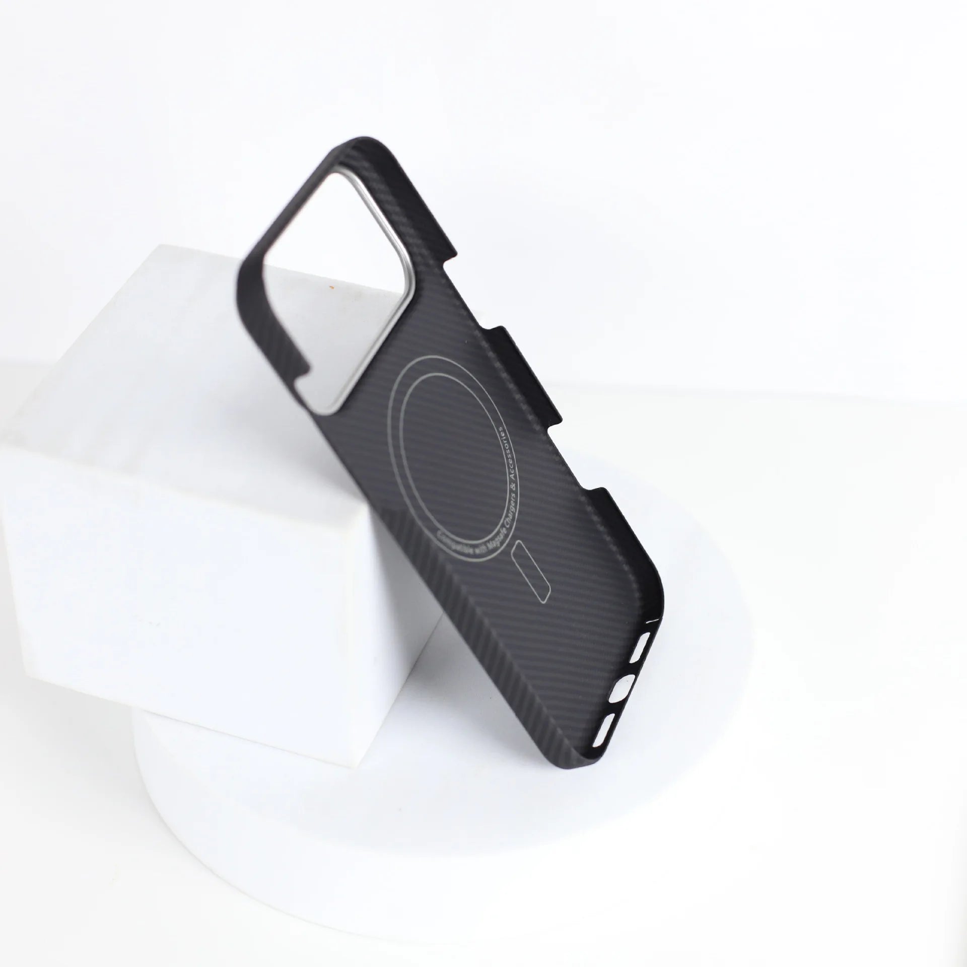 iPhone 17 Pro Max Aramid Fiber Case - Slim Military-Grade Protection Tidesmit