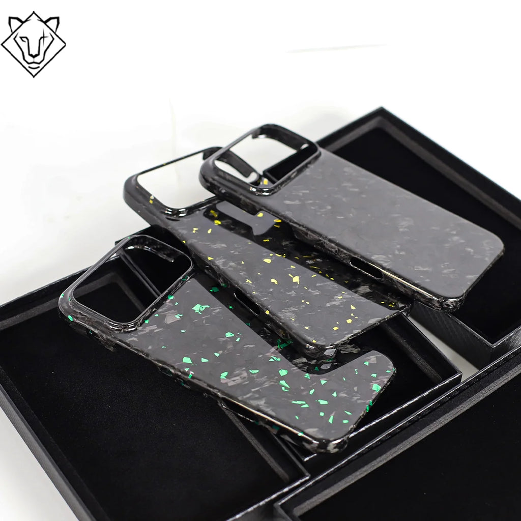iPhone 17 Pro Max Carbon Fiber Case - Slim Military-Grade Protection Tidesmit