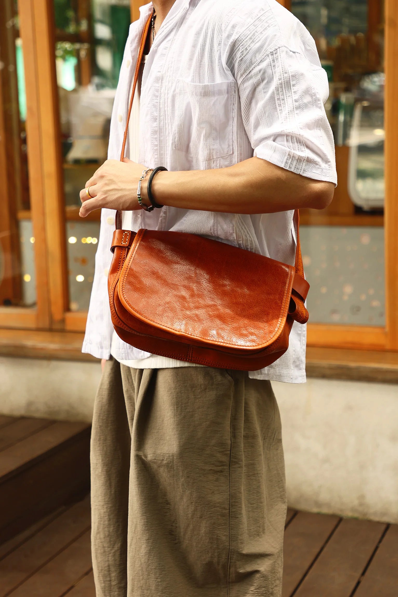 Casual daily luxury vintage designer handmade genuine leather men's women's shoulder bag vegetable tanned cowhide crossbody bag