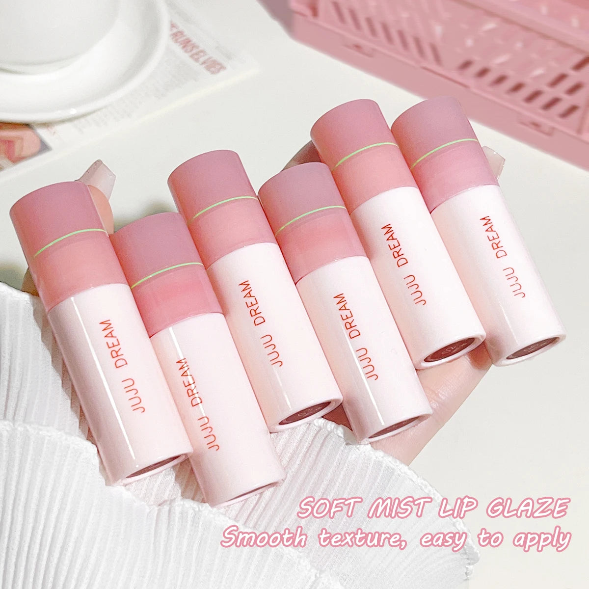 JUJU DREAM 6-color matte lip glaze set in pastel pink tubes. Long-lasting, velvet texture, non-stick lip makeup.