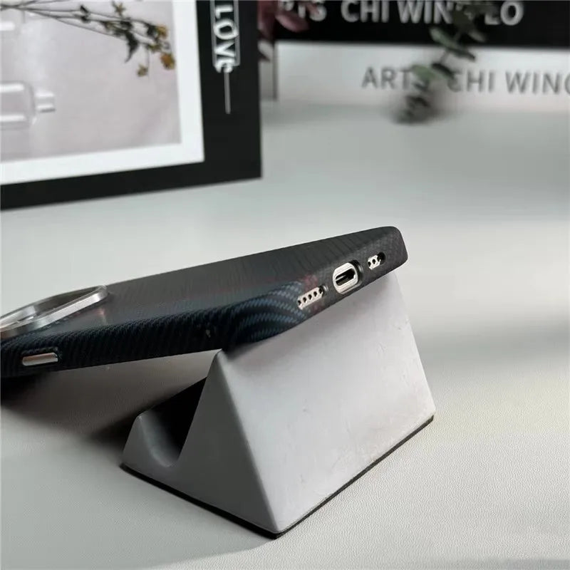 iPhone 16 Pro Max MagSafe Case | Carbon Fiber Shock-Absorbing Cover Tidesmit