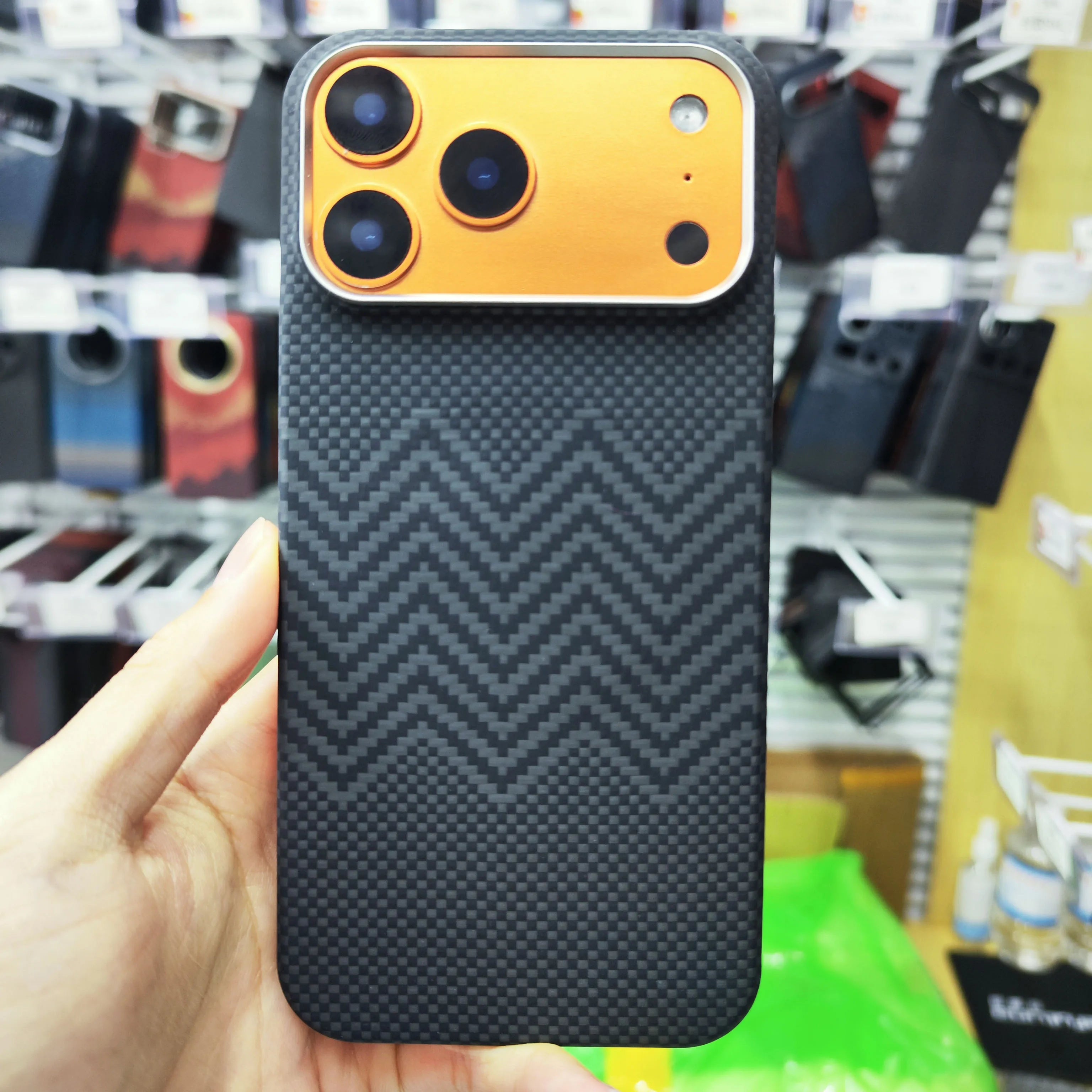 iPhone 17 Pro Max Aramid Fiber Case – Slim Magnetic Shock-Absorbing Cover Tidesmit