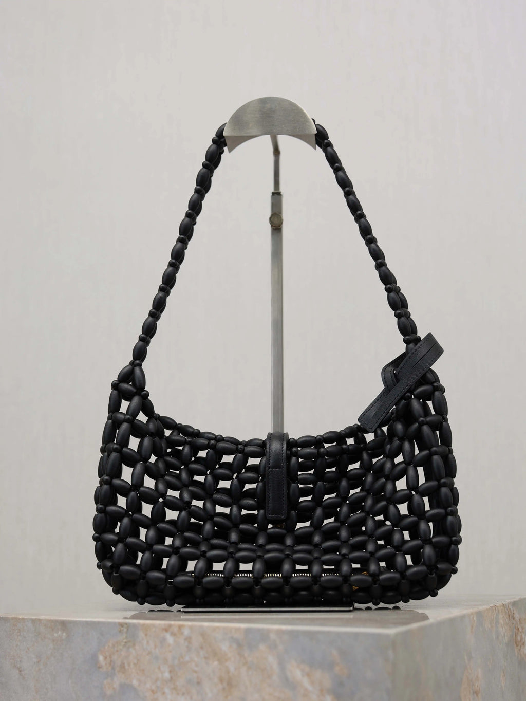 Summer New Women's Wooden Bead Hand Woven Bag Armpit Design Casual Versatile Beach Handbag for Stylish Beach Accessories