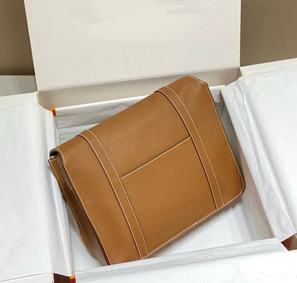 Leather Shoulder Bag Men's Retro Style Sewn with Wax Thread Top Layer Cowhide Single Shoulder Bag for Daily Use