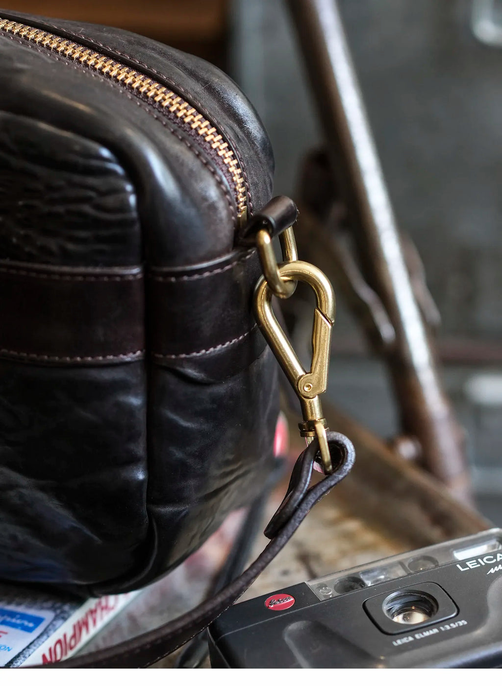 casual luxury padded genuine leather men's crossbody bag fashion vintage designer handmade real cow leather shoulder bag