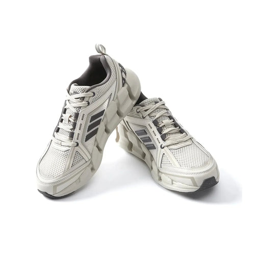 Adidas Climacool Ventage unisex sneakers in off-white mesh with breathable, cushioned design and chunky lugged soles.