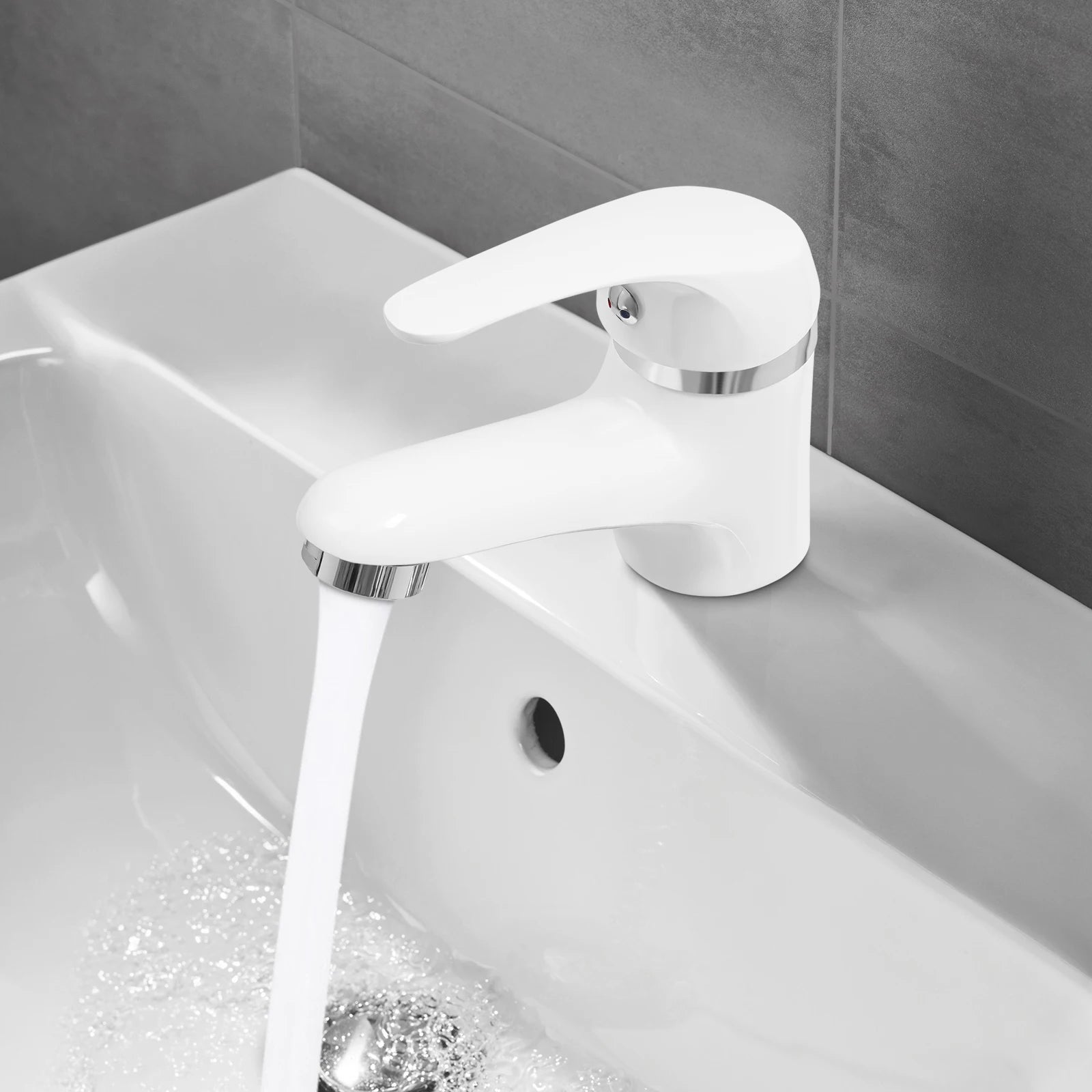 Modern Single-Handle Faucet Brass Deck Mounted 3/8'' Single Hole Sink Mixer Tap Ceramic Valve Core Honeycomb Aerator