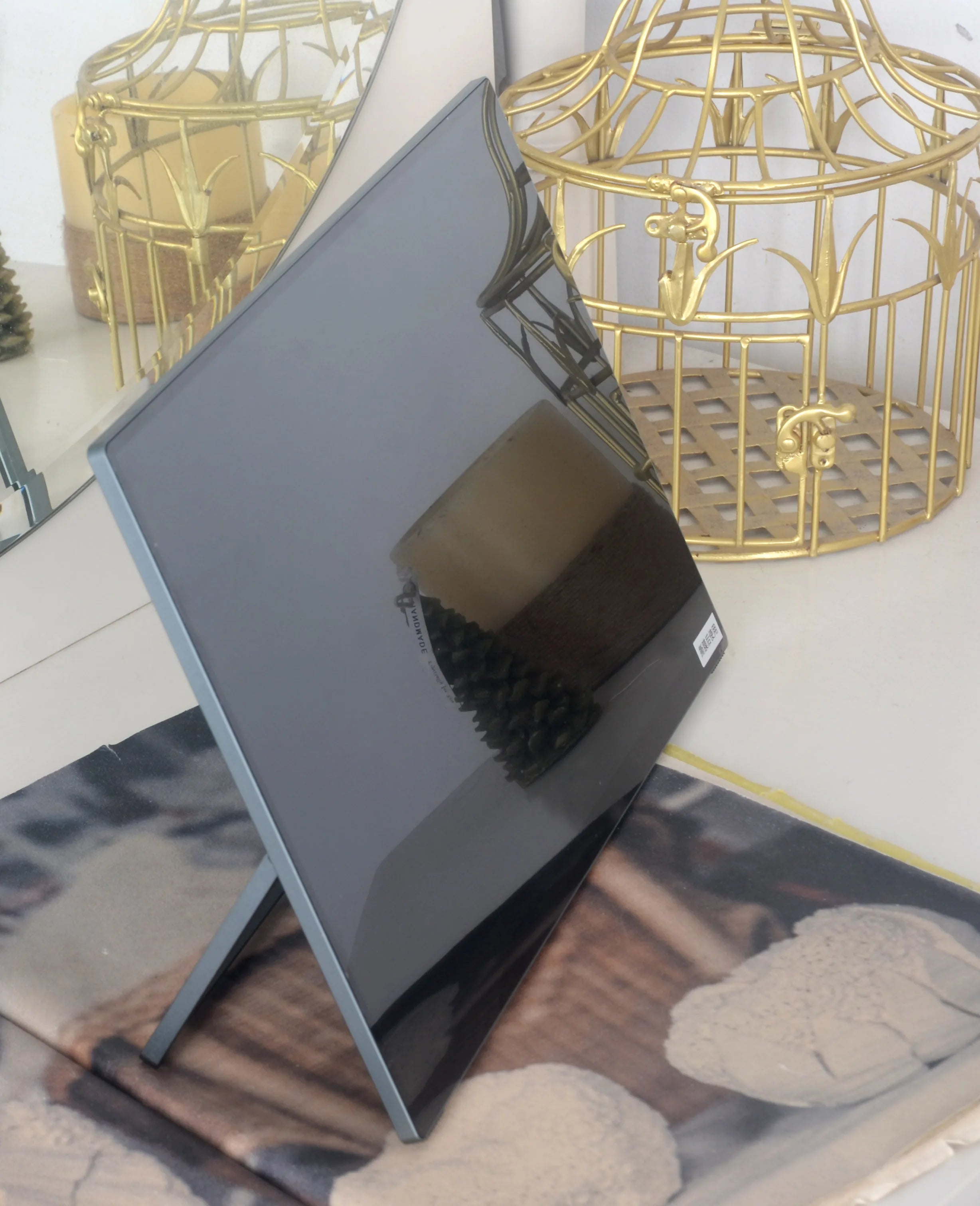 16-inch 2.5K Touchscreen Full Aluminum CNC Full Lamination 144Hz High-Definition High-Brightness One-Cable Portable Monitor