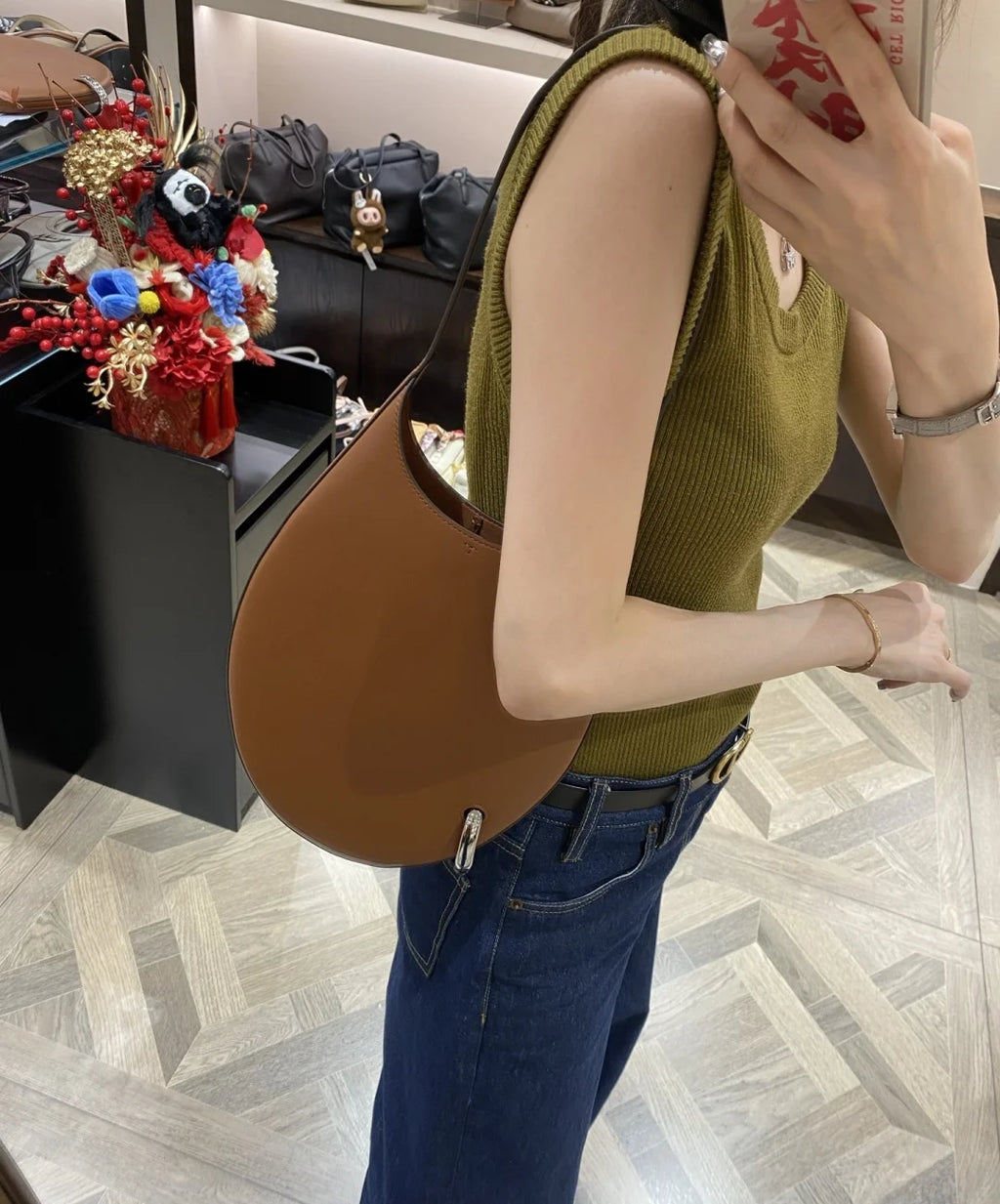 2025 summer new large crescent pipa bag imported top layer cowhide armpit bag single shoulder crossbody bag