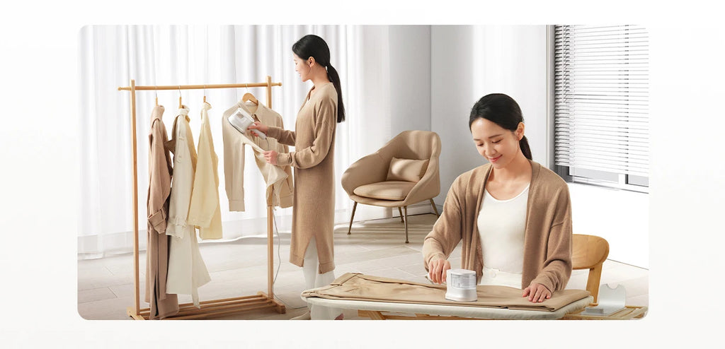Tidesmit MIJIA handheld garment steamer for clothes showing ergonomic handle design and steam nozzle detail