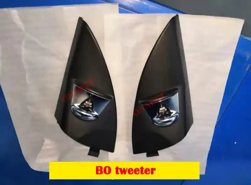 Professional LED Ring Light with Adjustable Color Temperature for Content Tidesmit