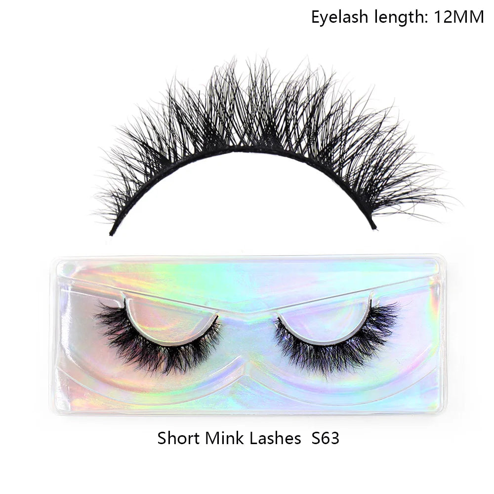 Tidesmit 12mm-15mm short natural 3D mink lashes fluffy wispy cruelty-free false eyelash extension detail view