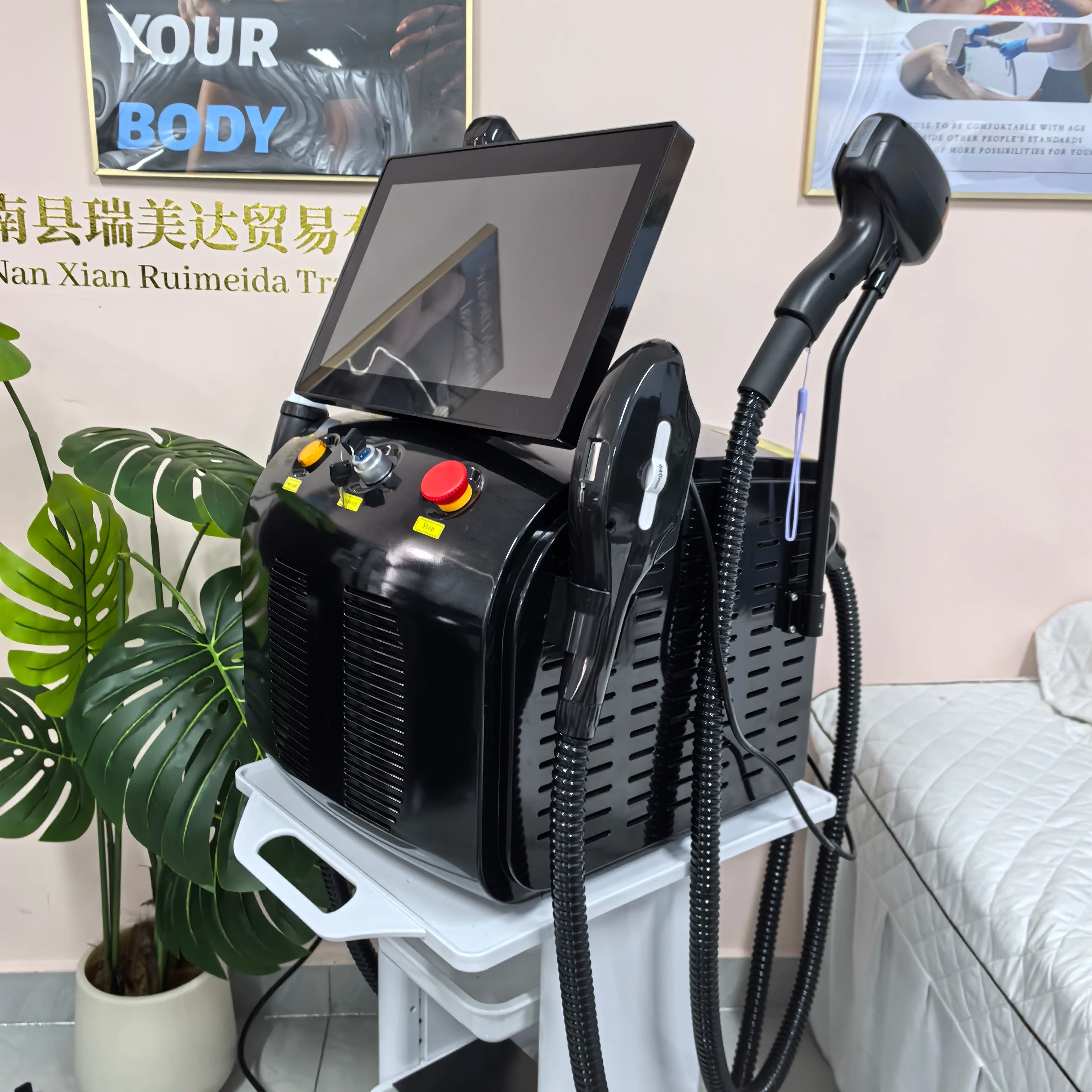 Tidesmit 4-in-1 multifunctional beauty machine with diode laser, Pico, DPL, and RF for salon hair and tattoo removal.