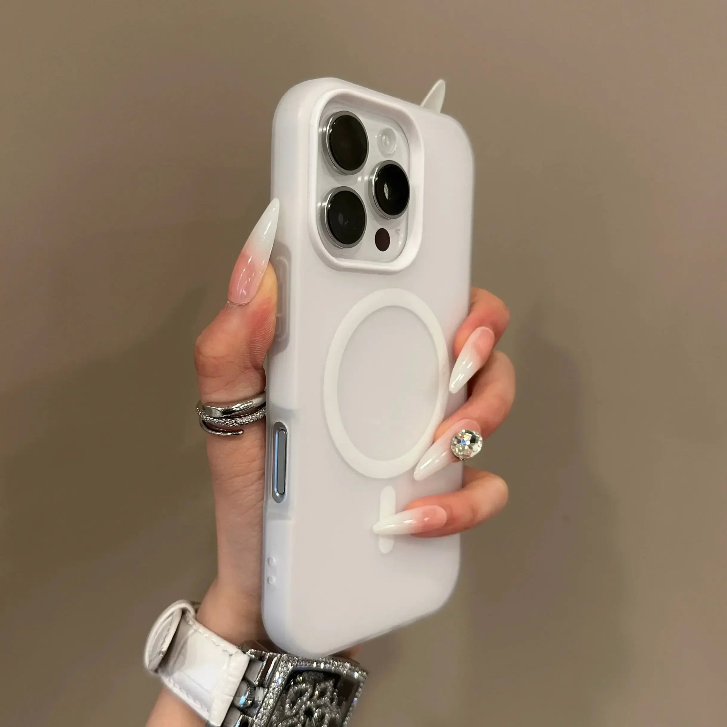 MagSafe Phone Case with Military-Grade Protection for iPhone White Tidesmit