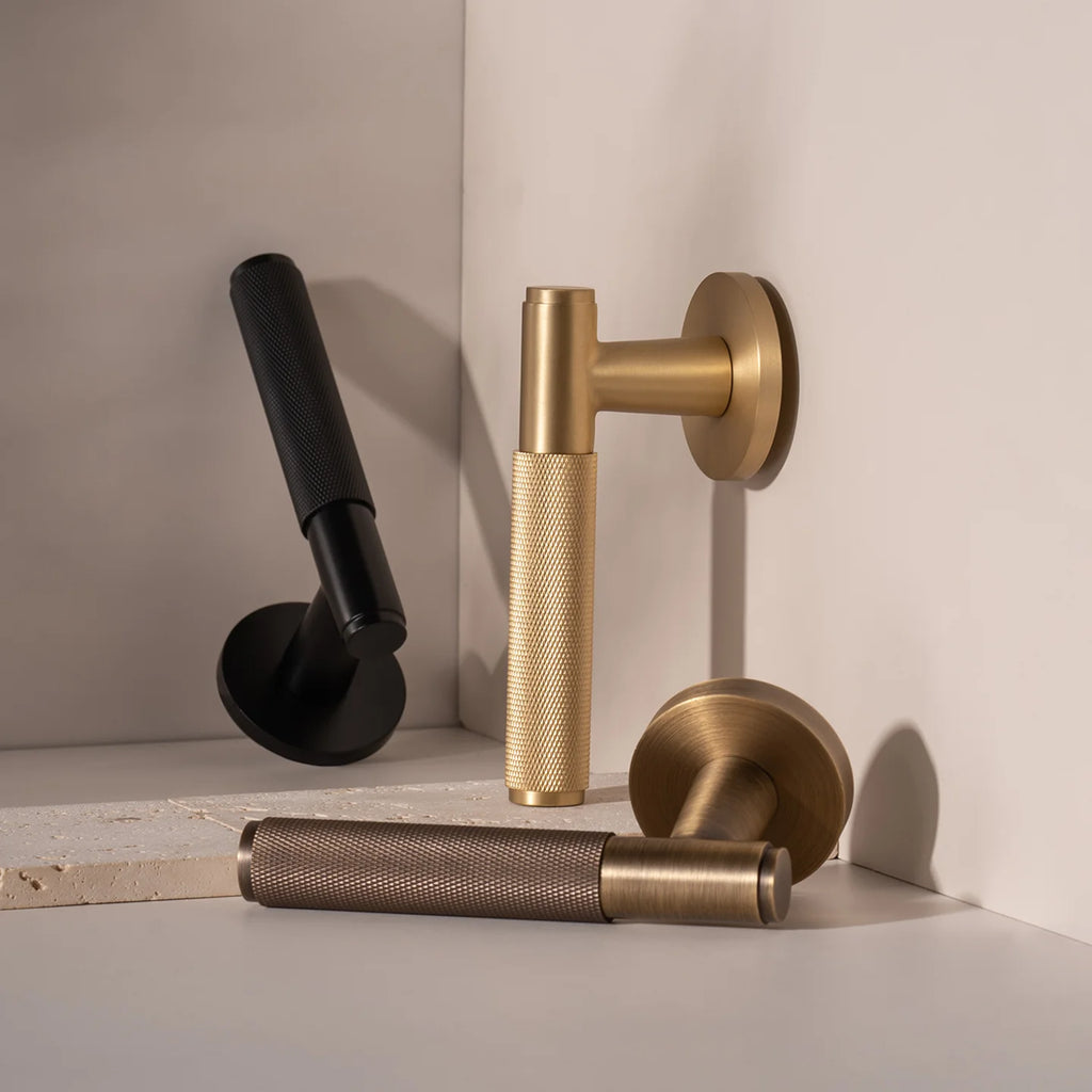 DOOROOM Brass Door Lock Set Modern Knurled Matte Brushed Copper Interior Door Lock Decorative Lock Privacy Lock Passage Lock