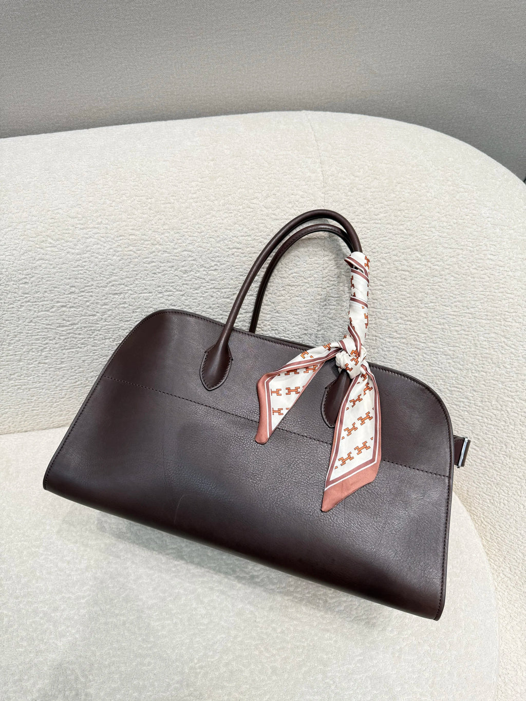 Unisex saddle leather all steel hardware inner sheepskin single shoulder large capacity hand-held horizontal bag