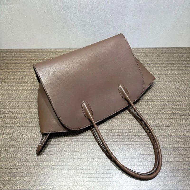 2026 high-quality genuine leather Marlo 12 inch 14 inch saddle leather tote bag, women's shoulder bag, high-end leather texture,