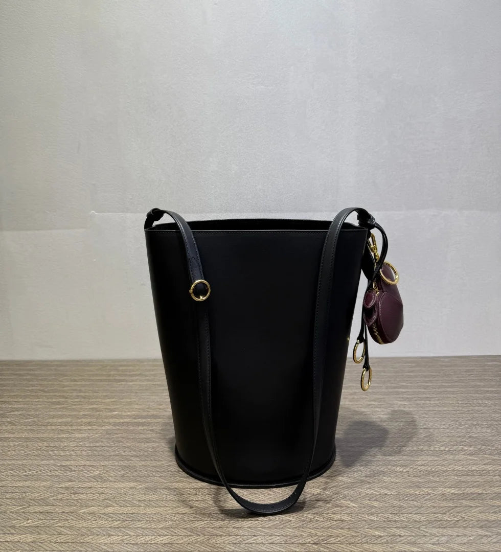 2026 New Bucket Bag Rear Saddle Design High end Leather Shoulder Bag Leather Crossbody Bag