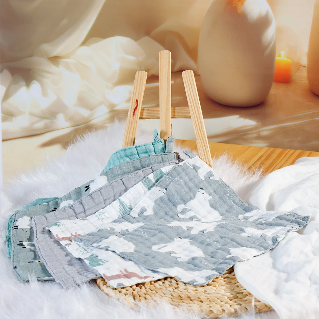 HappyFlute New 30*30CM Cute Animals Print 5PCS Set Bamboo Cotton Hanging Design Baby For Home Or Travel Use Baby Square Towel