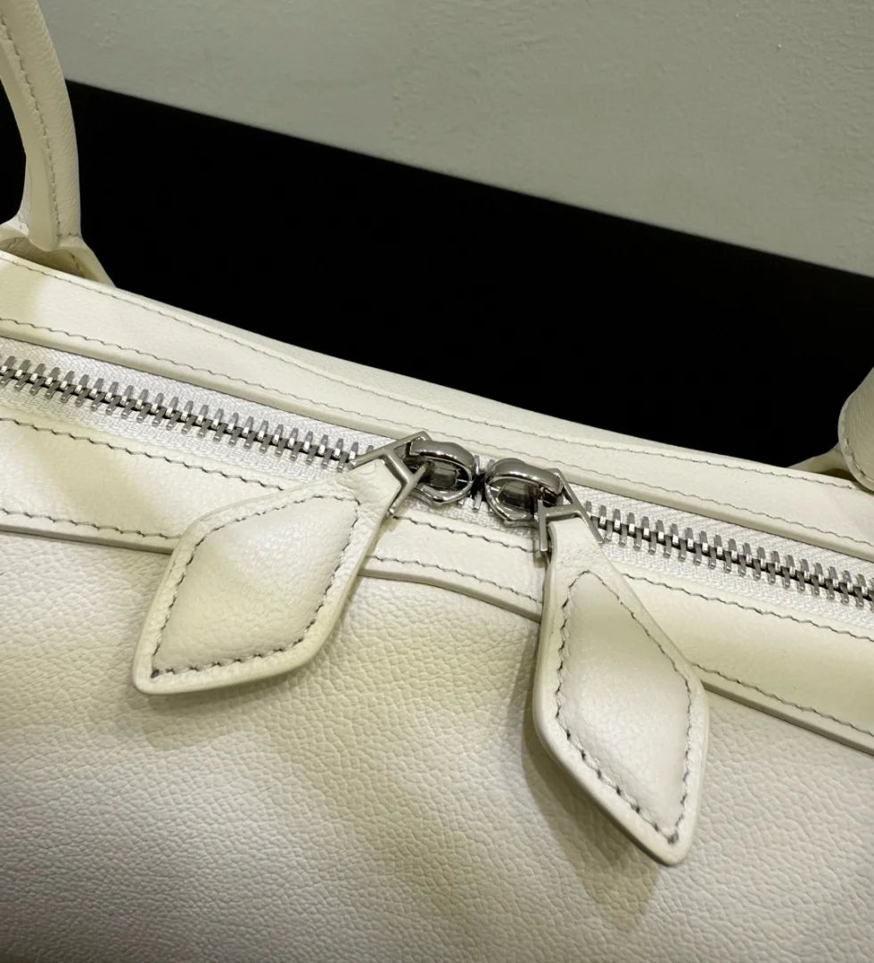 2026 high-quality genuine leather sausage bag, high-end customized high silk gloss leather handbag, women's shoulder bag