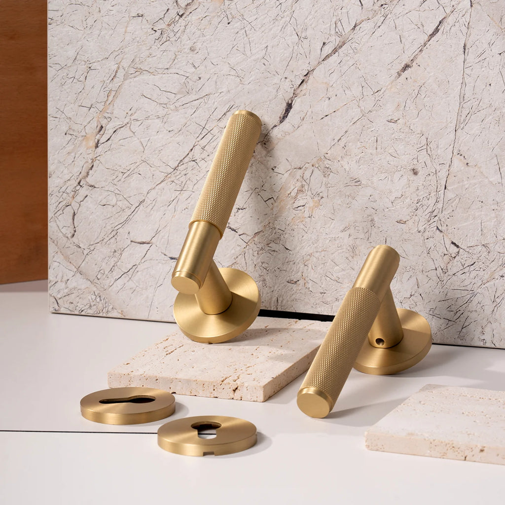 DOOROOM Brass Door Lock Set Modern Knurled Matte Brushed Copper Interior Door Lock Decorative Lock Privacy Lock Passage Lock