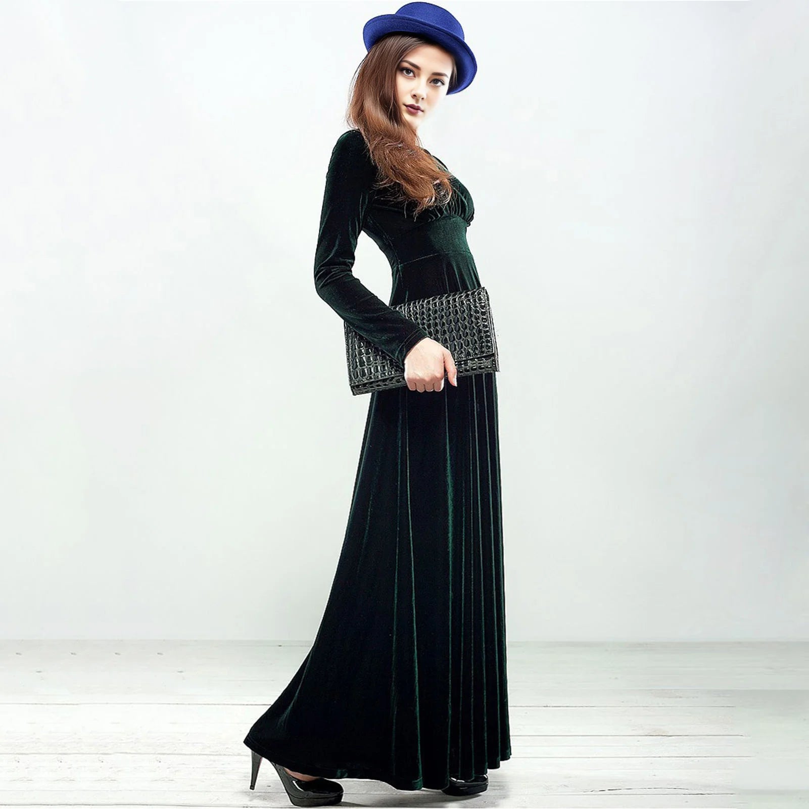 Vintage Women Autumn Long Sleeve V Neck Pleated Velvet Banquet Party Maxi Dress Party Wedding Elegant Evening dress 