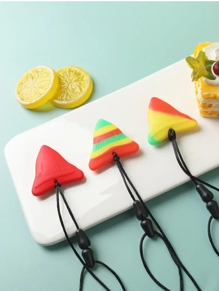 Kids Sensory Chew Necklace Brick Chewy Kids Silicone Triangle Fangs Toys Silicone Teeth for Children with Autism