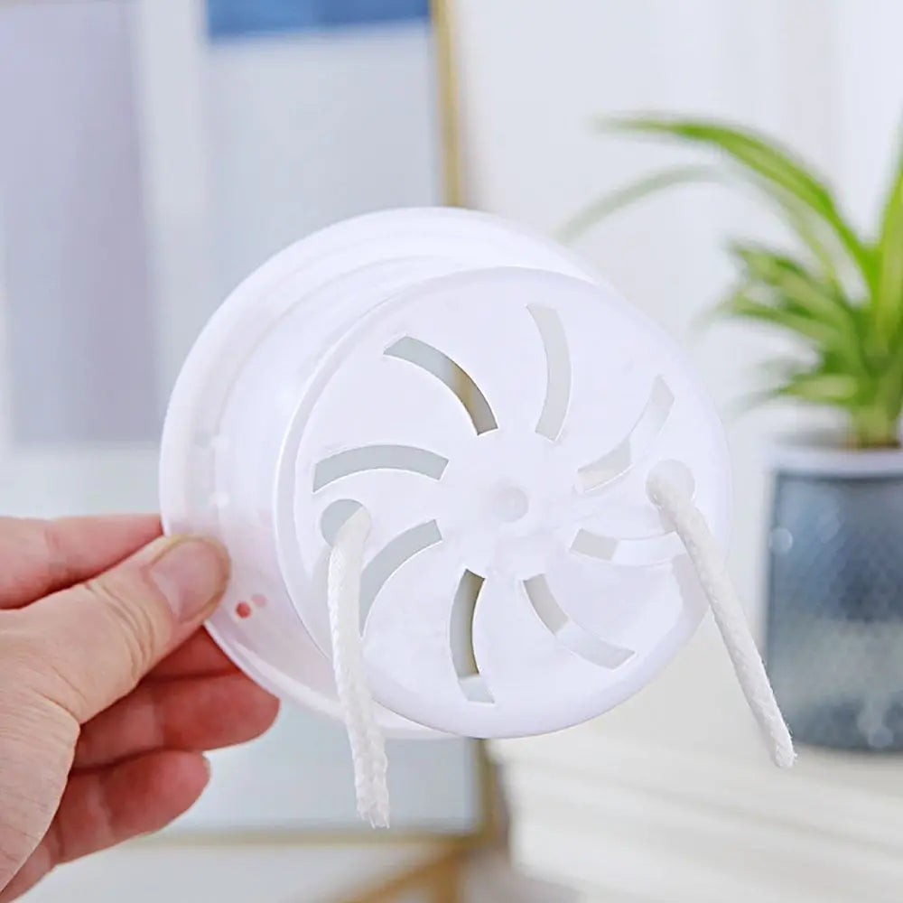 Clear self-watering insert with adjustable wick for plastic plant pots, white reservoir part