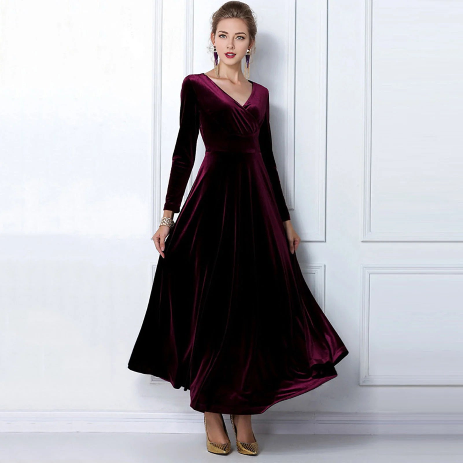 Vintage Women Autumn Long Sleeve V Neck Pleated Velvet Banquet Party Maxi Dress Party Wedding Elegant Evening dress 