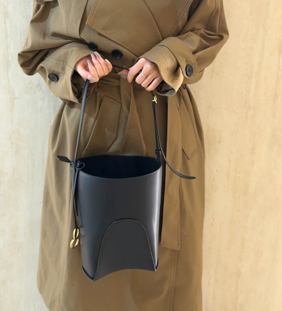 2026 New Bucket Bag Rear Saddle Design High end Leather Shoulder Bag Leather Crossbody Bag
