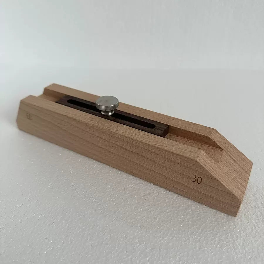 Beech wood angle guide block with single metal knob and long black slot