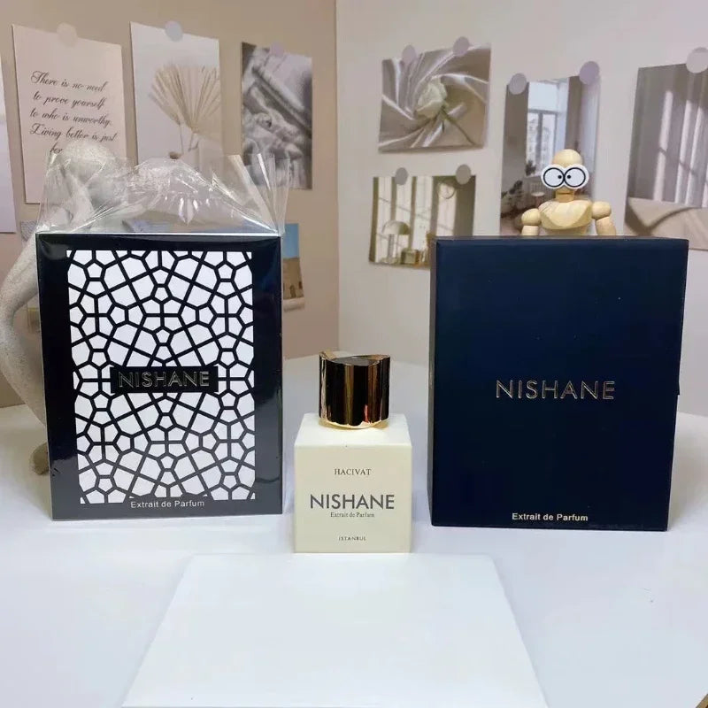 Nishane Hacivat Extrait de Parfum for men, 100ml, luxury square bottle with gold cap and iconic graphic gift box.