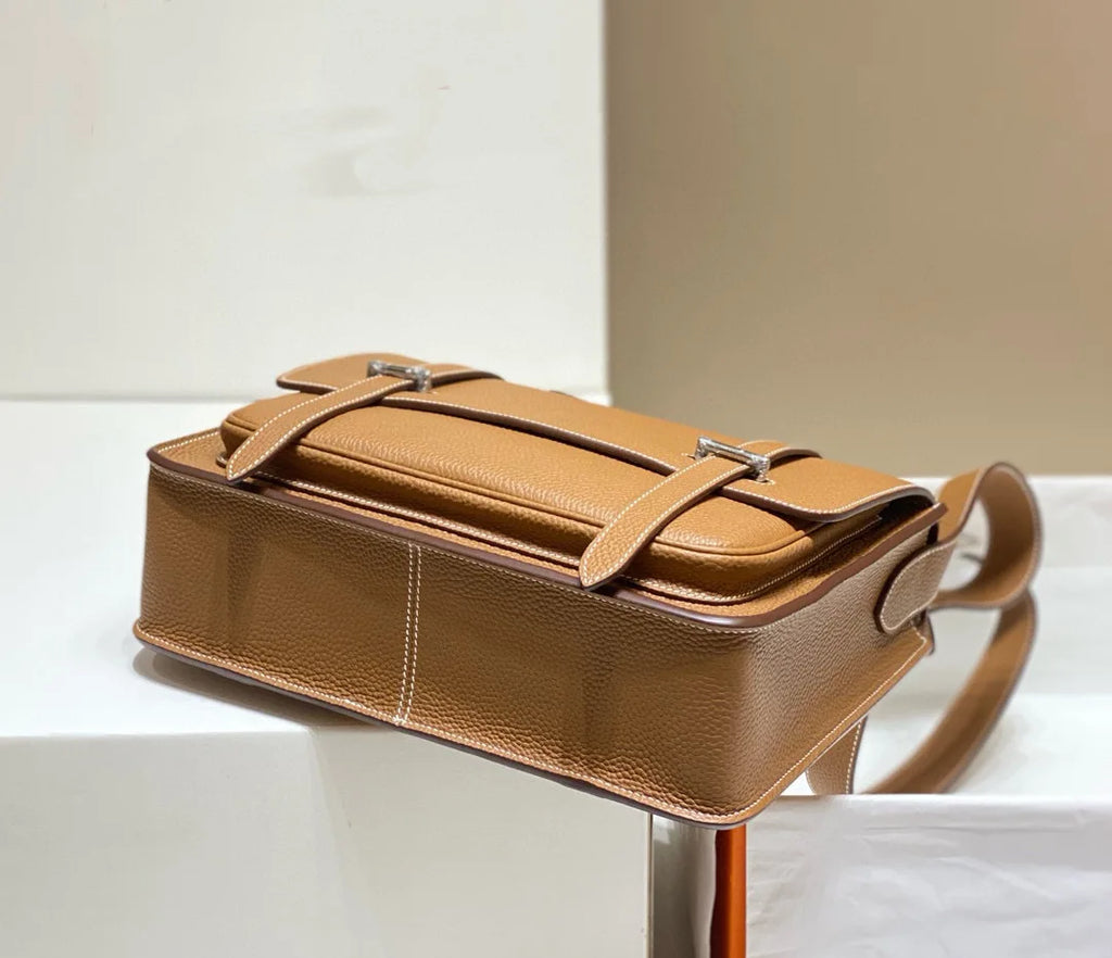 Leather Shoulder Bag Men's Retro Style Sewn with Wax Thread Top Layer Cowhide Single Shoulder Bag for Daily Use