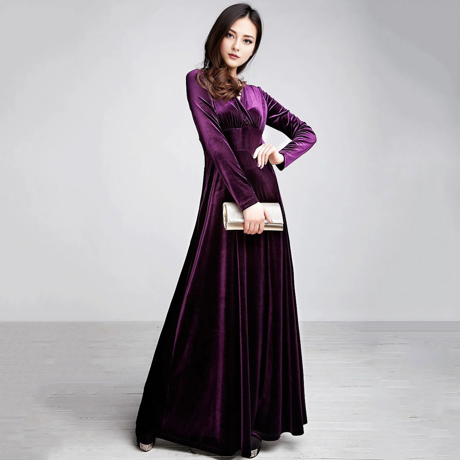 Vintage Women Autumn Long Sleeve V Neck Pleated Velvet Banquet Party Maxi Dress Party Wedding Elegant Evening dress 