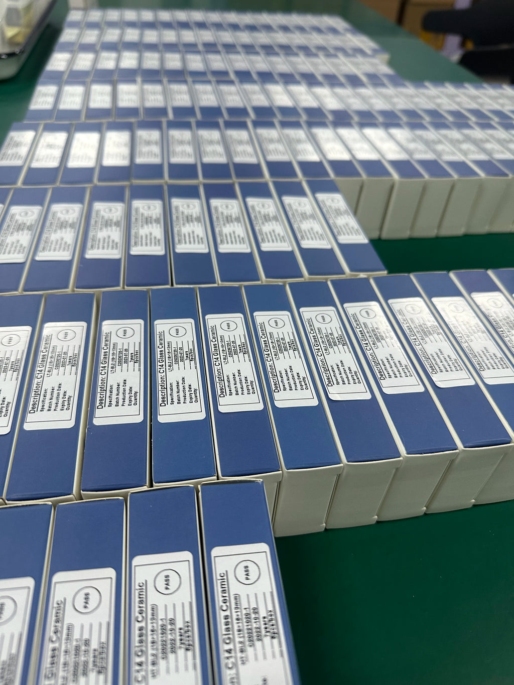 Lodden 10PCS Lithium Disilicate C14 Dental Glass Ceramic Blocks CAD CAM Sirona Cerec Block HT LT MT Lab Veneer Dentist Materials