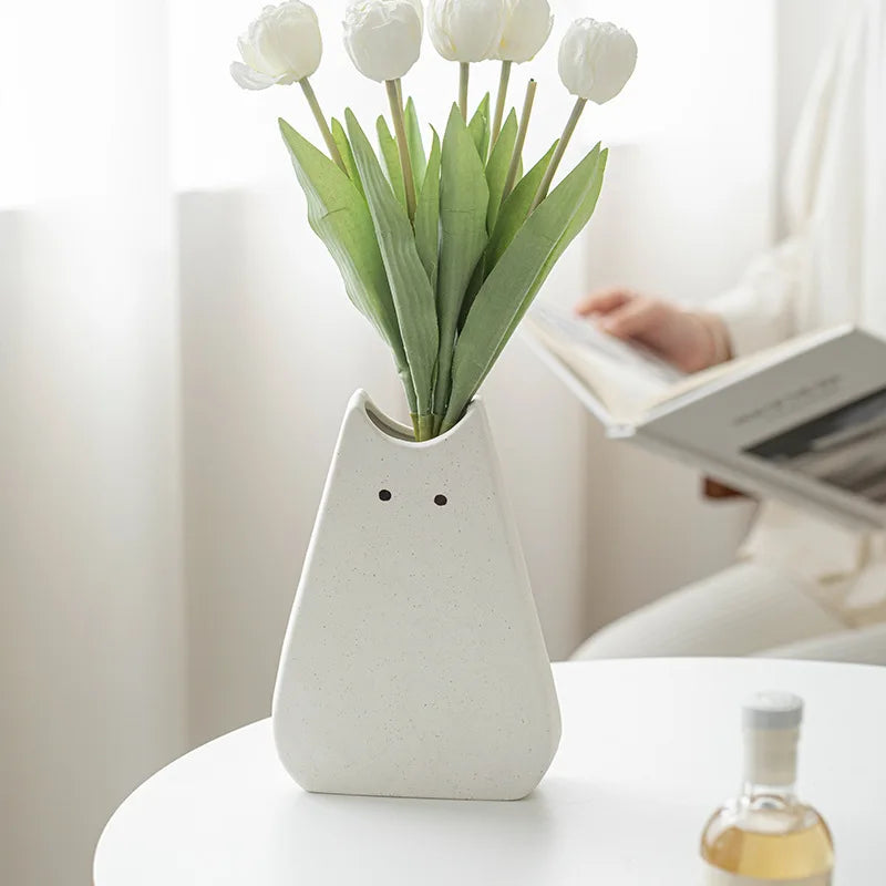 Cute cat-like ceramic vase, Nordic style, simple and cute, decoration for dried flower arrangement, hydroponic living room