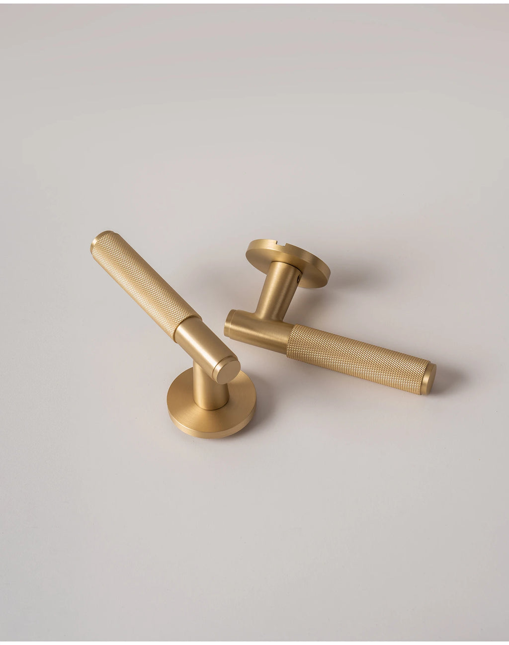 DOOROOM Brass Door Lock Set Modern Knurled Matte Brushed Copper Interior Door Lock Decorative Lock Privacy Lock Passage Lock