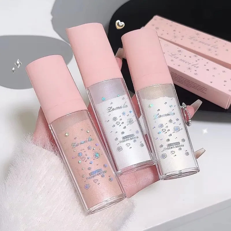 Tidesmit 3Colors glitter powder highlighter palette for natural face shimmer and body contouring texture close-up