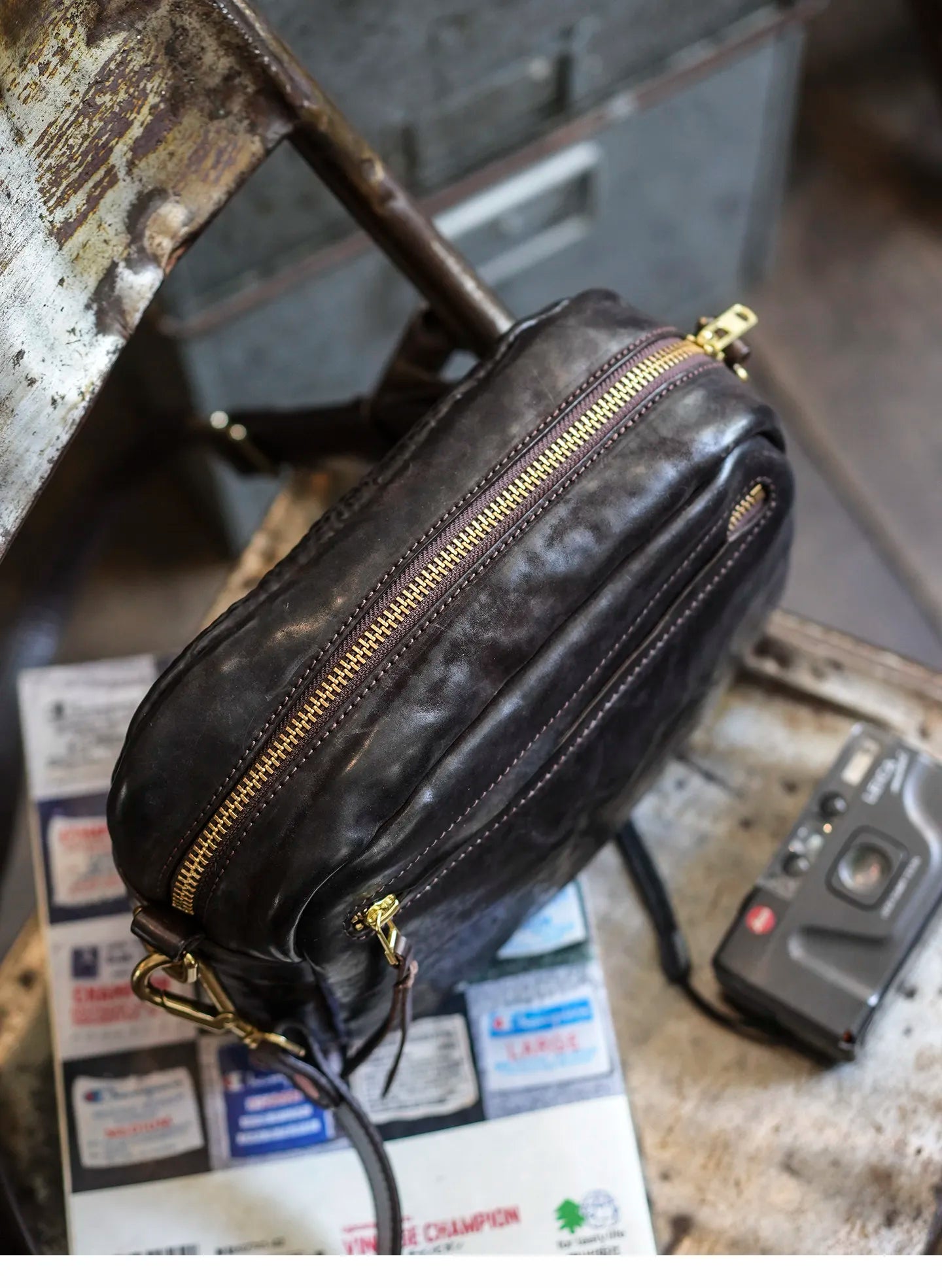 casual luxury padded genuine leather men's crossbody bag fashion vintage designer handmade real cow leather shoulder bag