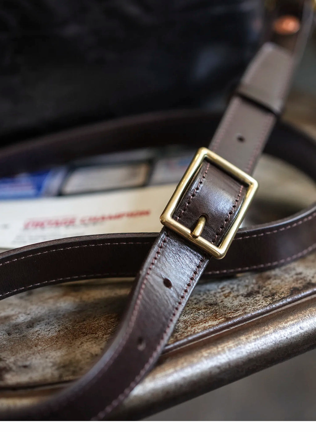 casual luxury padded genuine leather men's crossbody bag fashion vintage designer handmade real cow leather shoulder bag